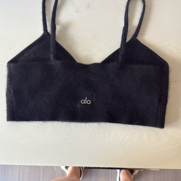 ALO Yoga Black Bra - Picture 2 of 3